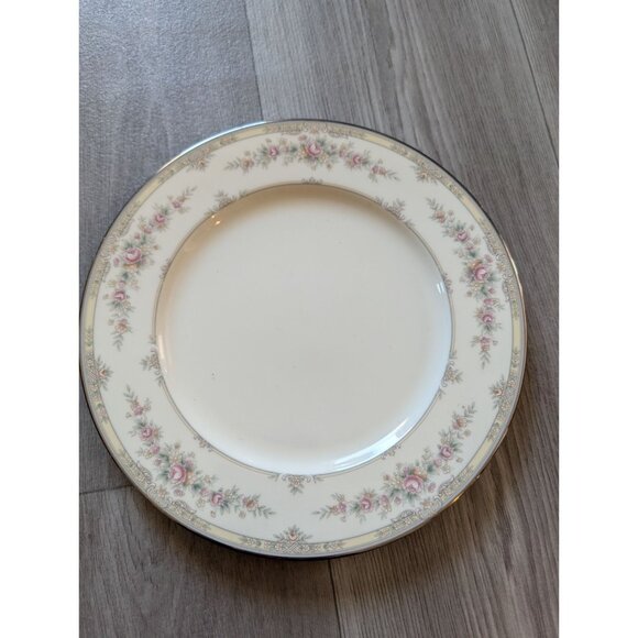 Noritake Shenandoah Shenandoah China Dinner Plate 10.5" Floral Pattern Gold Trim - Picture 1 of 5